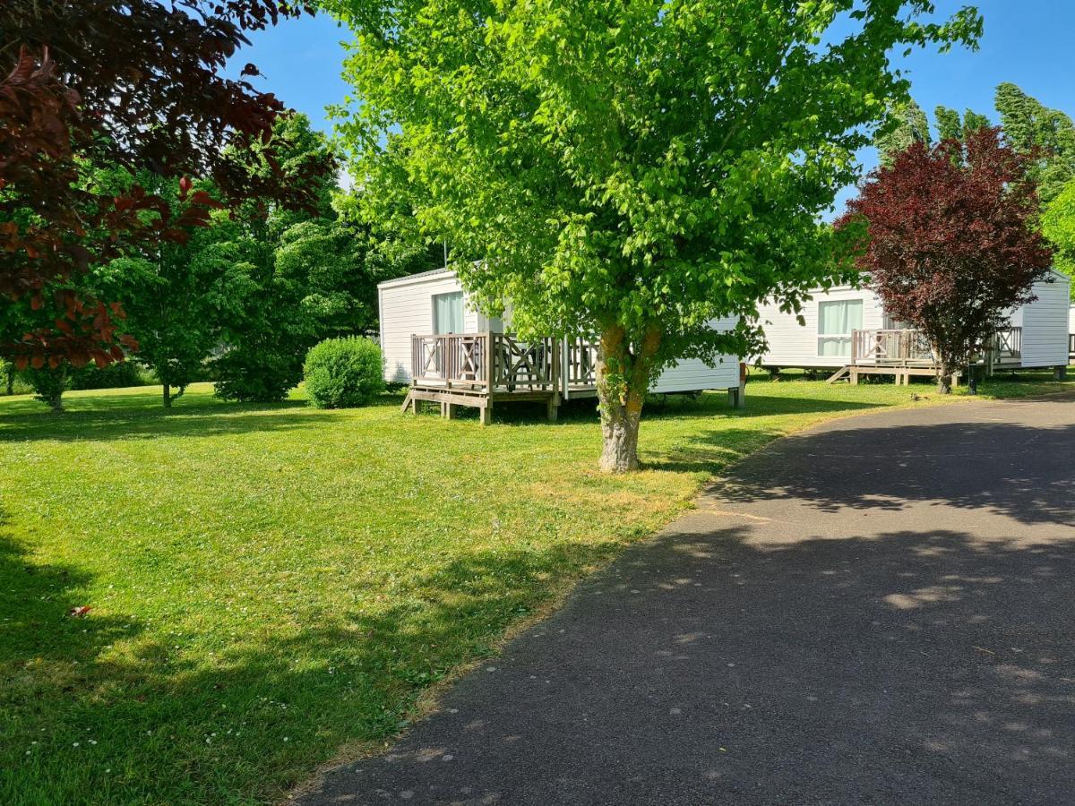 Resort & Camping - Val De Braye Besse-sur-Braye Экстерьер фото