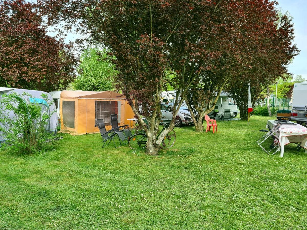 Resort & Camping - Val De Braye Besse-sur-Braye Экстерьер фото